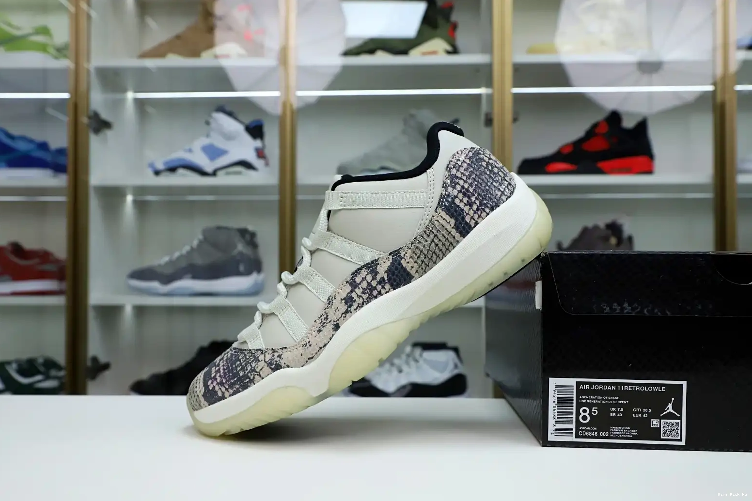 Kimikick BONE SNAKESKIN 11 LIGHT AIR JORDAN LOW 0731